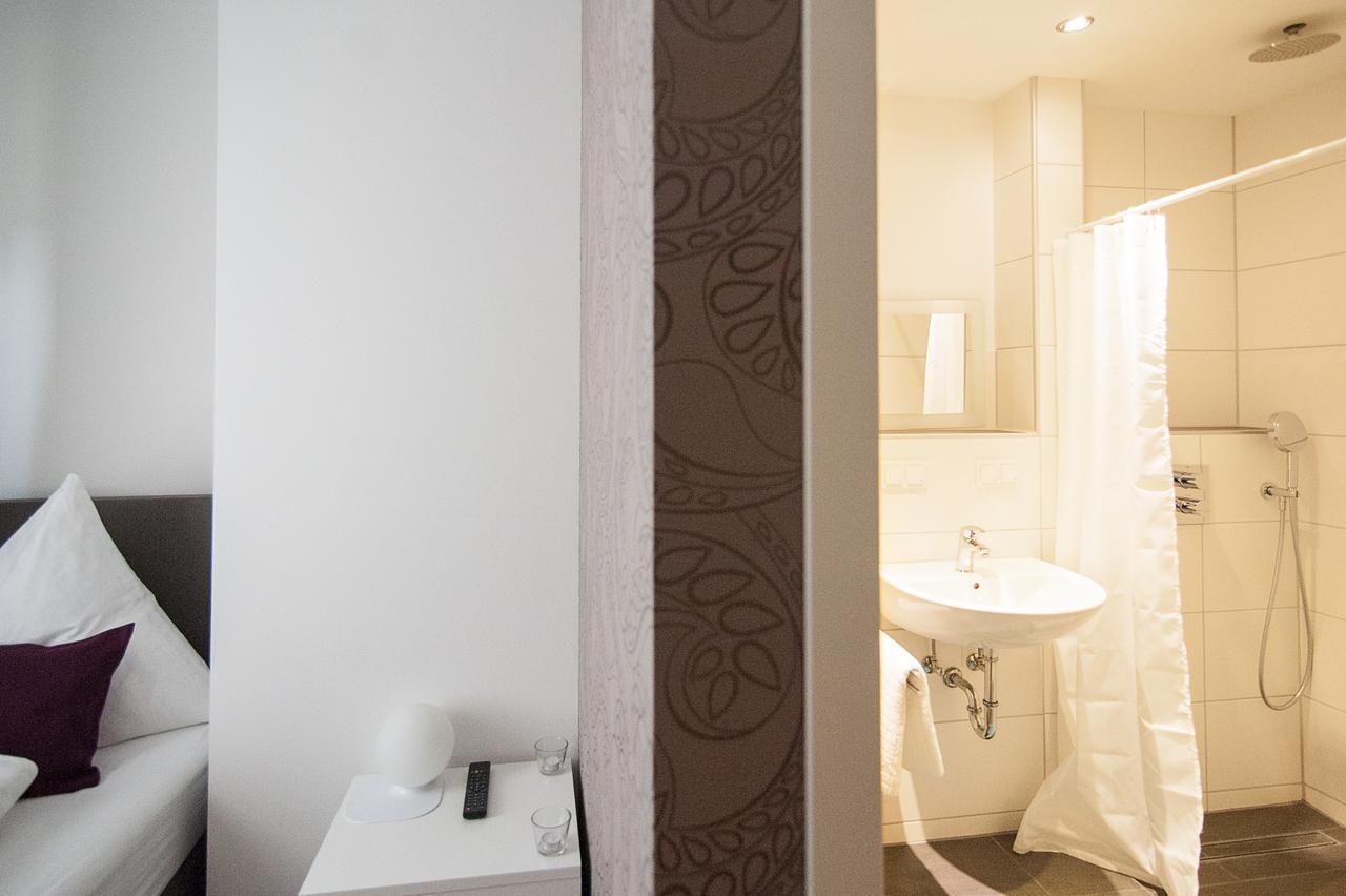 Hotel Apartment Am Arbach Eningen unter Achalm Oda fotoğraf