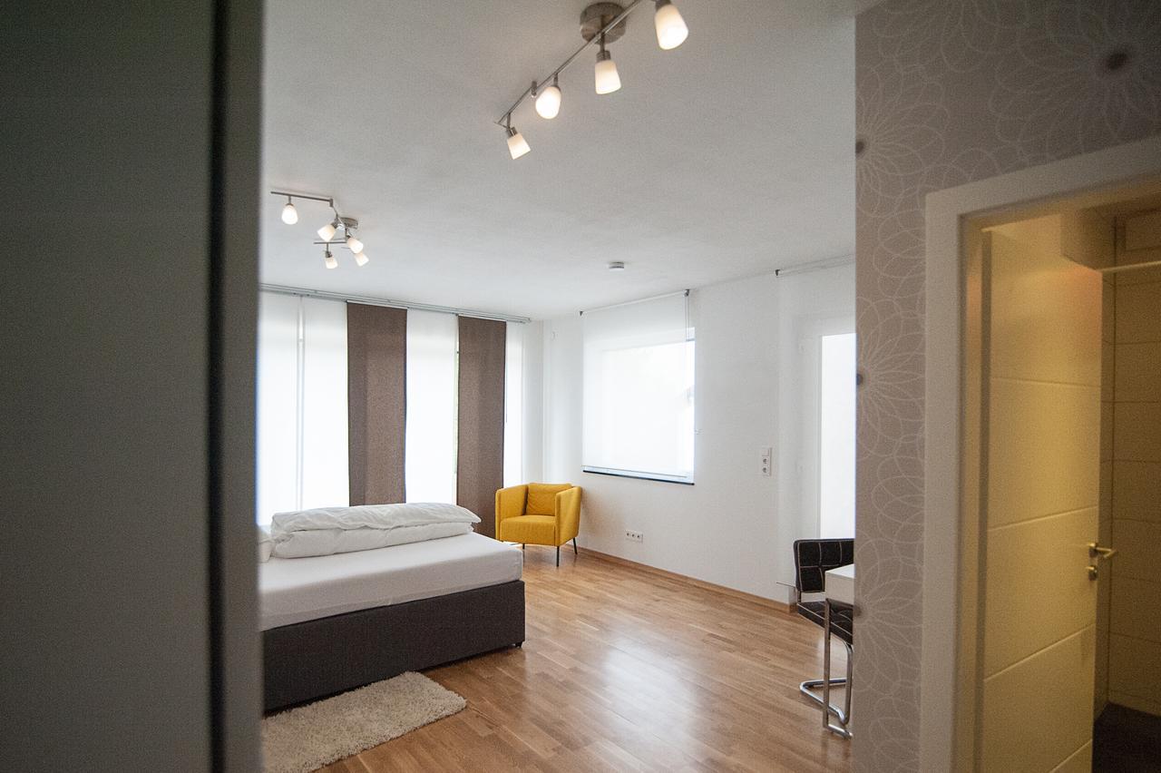 Hotel Apartment Am Arbach Eningen unter Achalm Oda fotoğraf