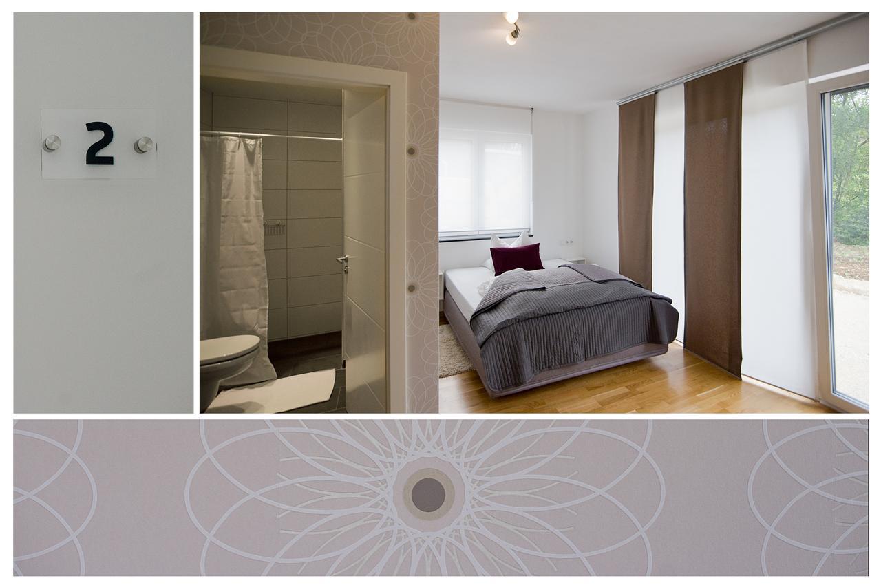 Hotel Apartment Am Arbach Eningen unter Achalm Oda fotoğraf
